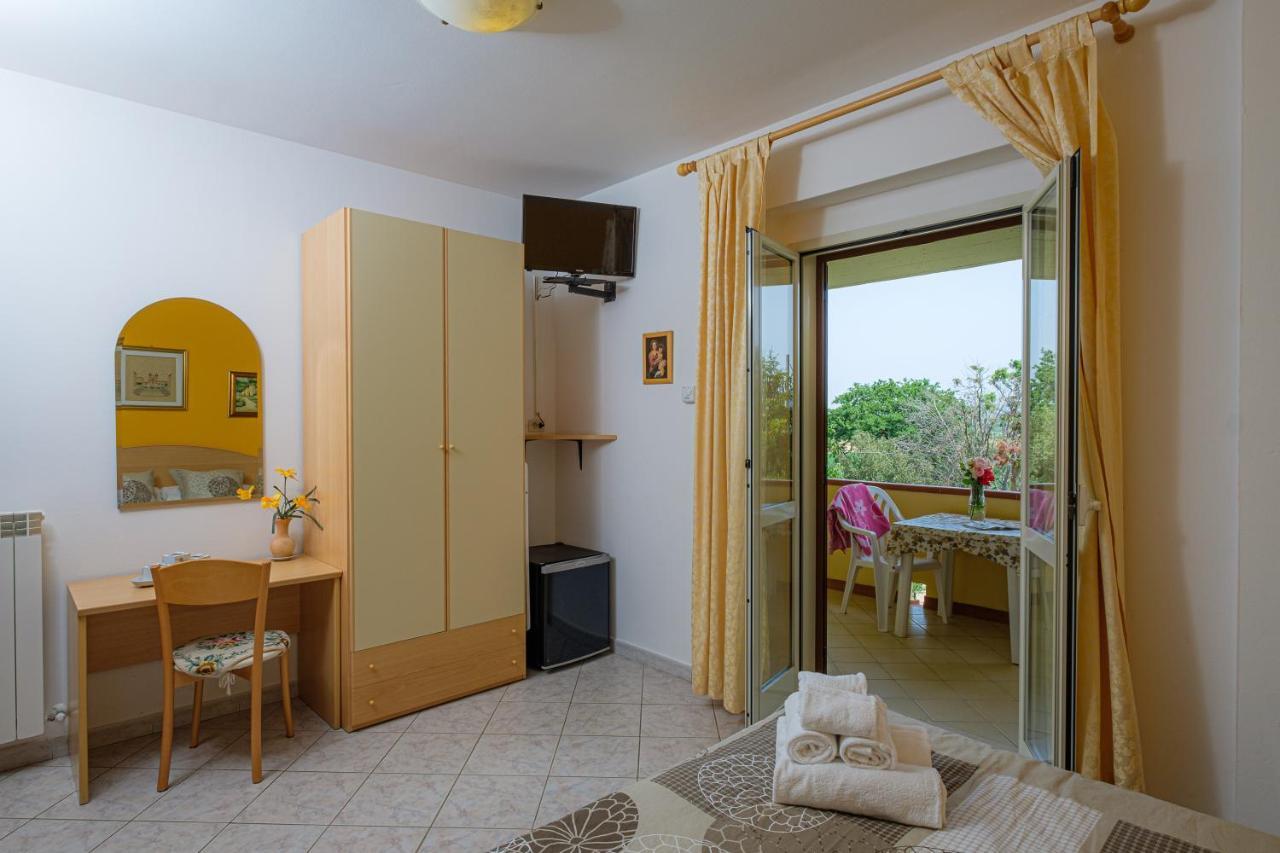 Agriturismo La Fata โกรเซตโต ภายนอก รูปภาพ