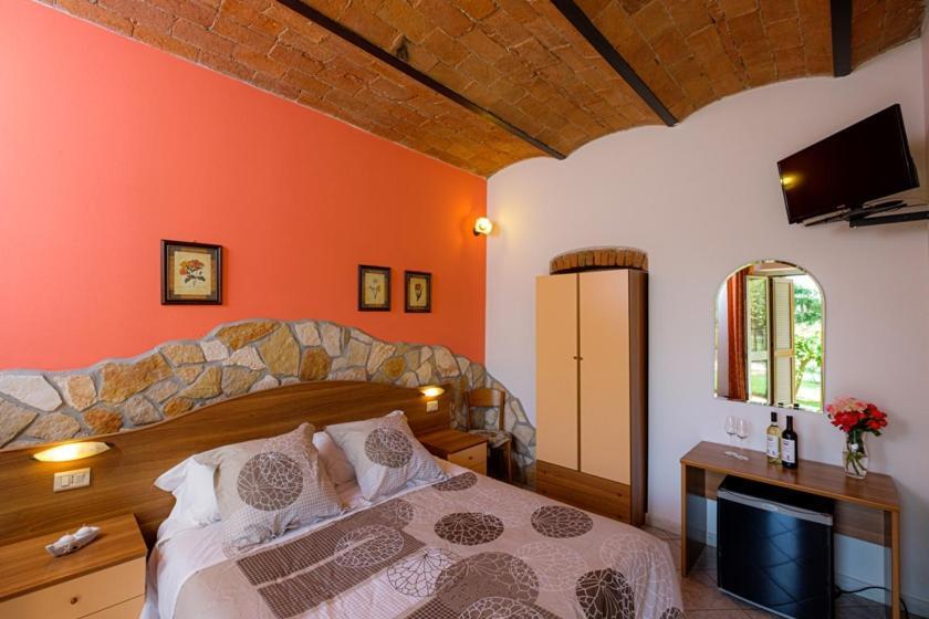 Agriturismo La Fata โกรเซตโต ภายนอก รูปภาพ
